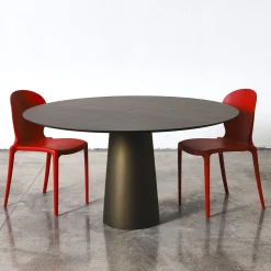 Fungo Tavolo Tondo Con Top In Resina Spatolata Color Bronzo