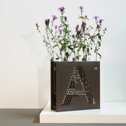 Grafica - Vaso in acciaio corten