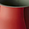 Grande vaso a botte rosso di Benjamin Hubert