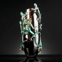 Grande vaso in bronzo con 8 gechi verdi