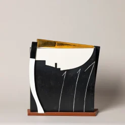 Icaro Vaso Decorativo di Mimmo Paladino