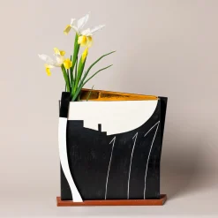 Icaro Vaso Decorativo di Mimmo Paladino