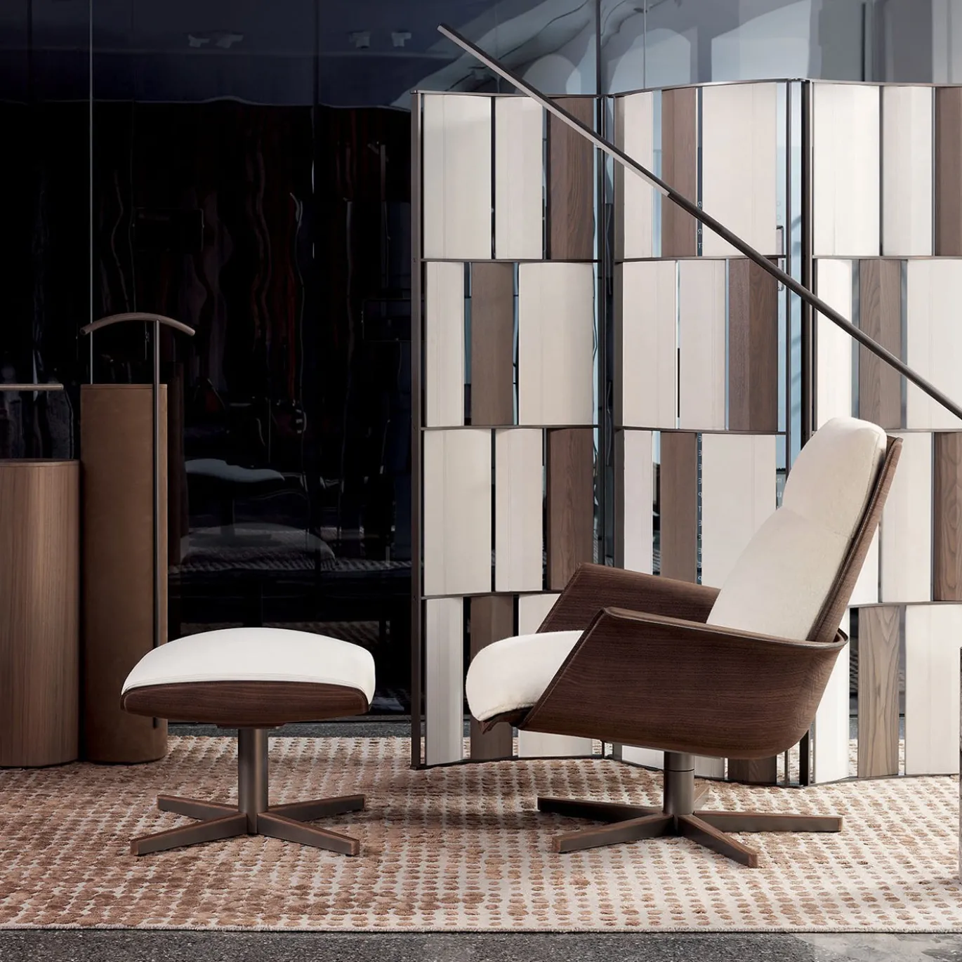 Kiranami divisorio ambiente in pelle e legno