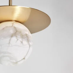 Lampada a sospensione Alabaster Mini Moon in ottone satinato