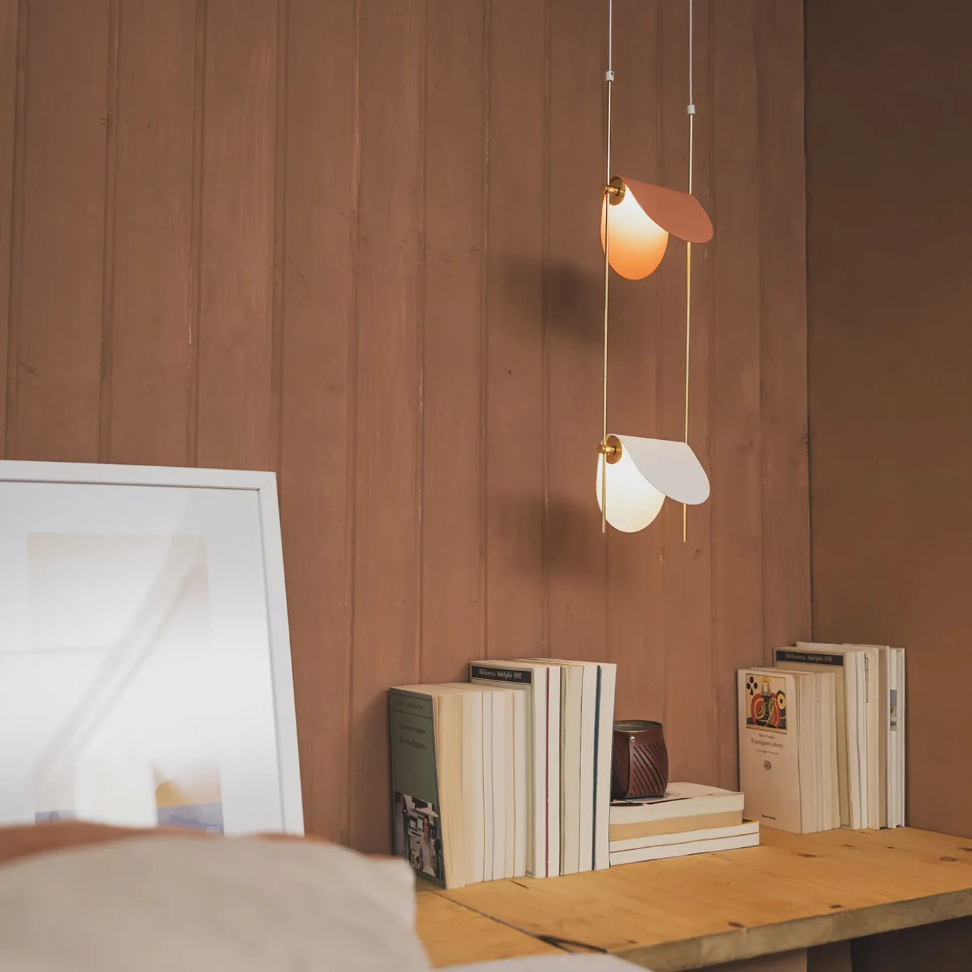 Lampada a Sospensione Ali di Luce Bianca e Terracotta