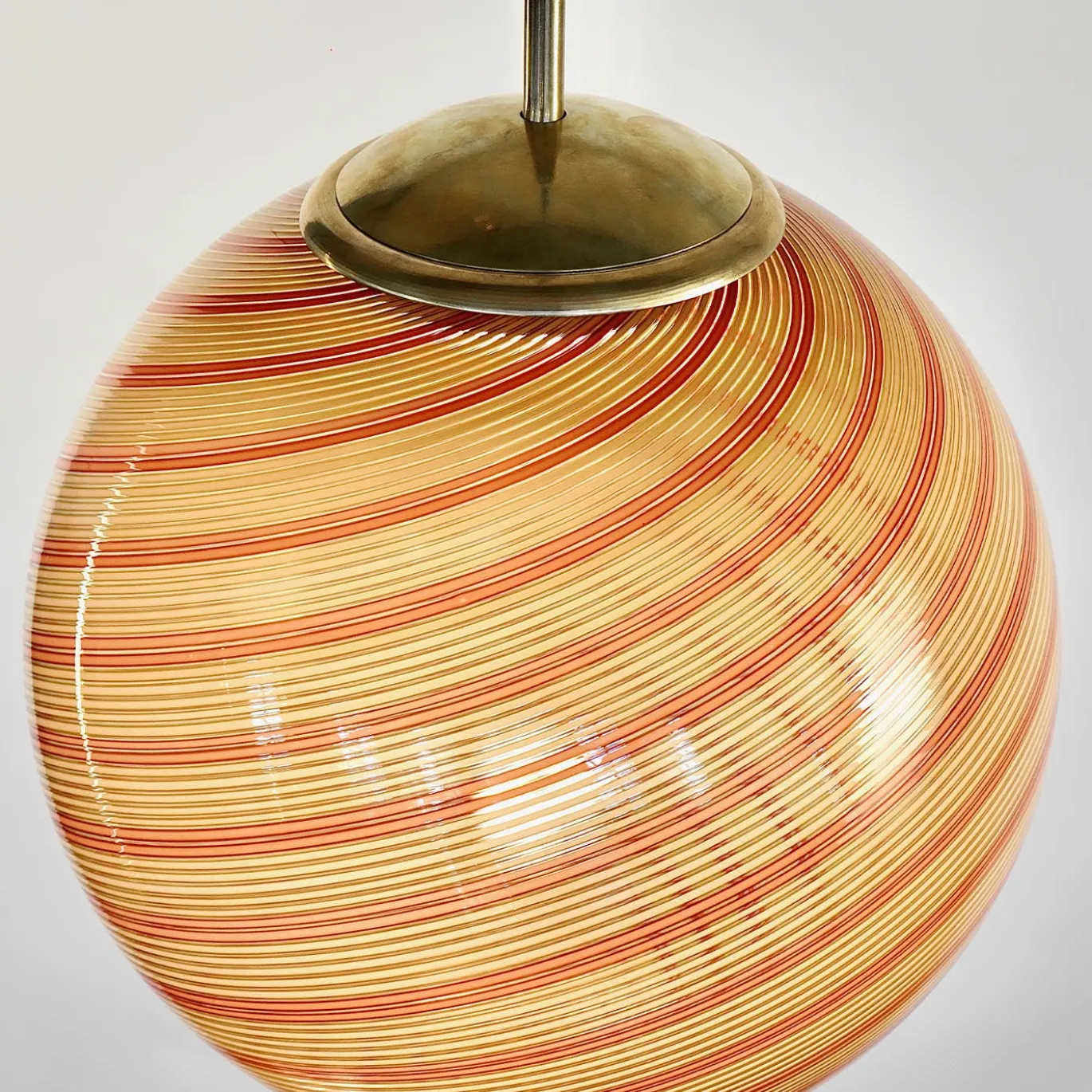 Lampada a Sospensione Gaia in Vetro di Murano Sfera Ambra e Rossa #1