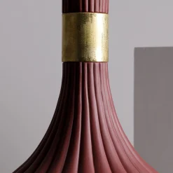 Lampada a sospensione in ceramica bordeaux smerlata