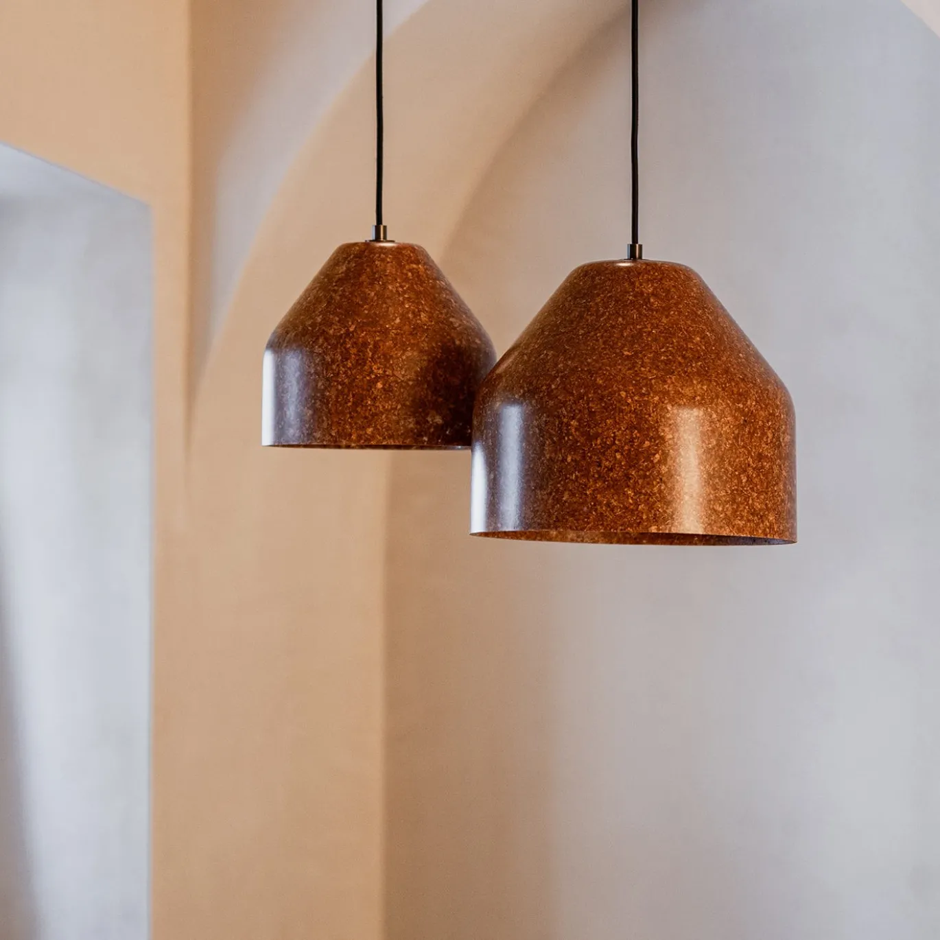 Lampada a sospensione LAAB grande con Foglie di Ginkgo e Dettagli Neri