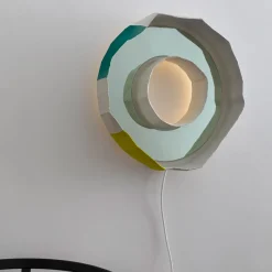 Lampada a specchio Ring Aura di Giovanni Botticelli & Paola Paronetto
