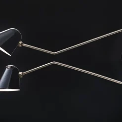 Lampada a stelo a due braccia Beghina di Guarneri