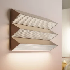 Lampada a stelo a 3 luci in nichel dorato Stick
