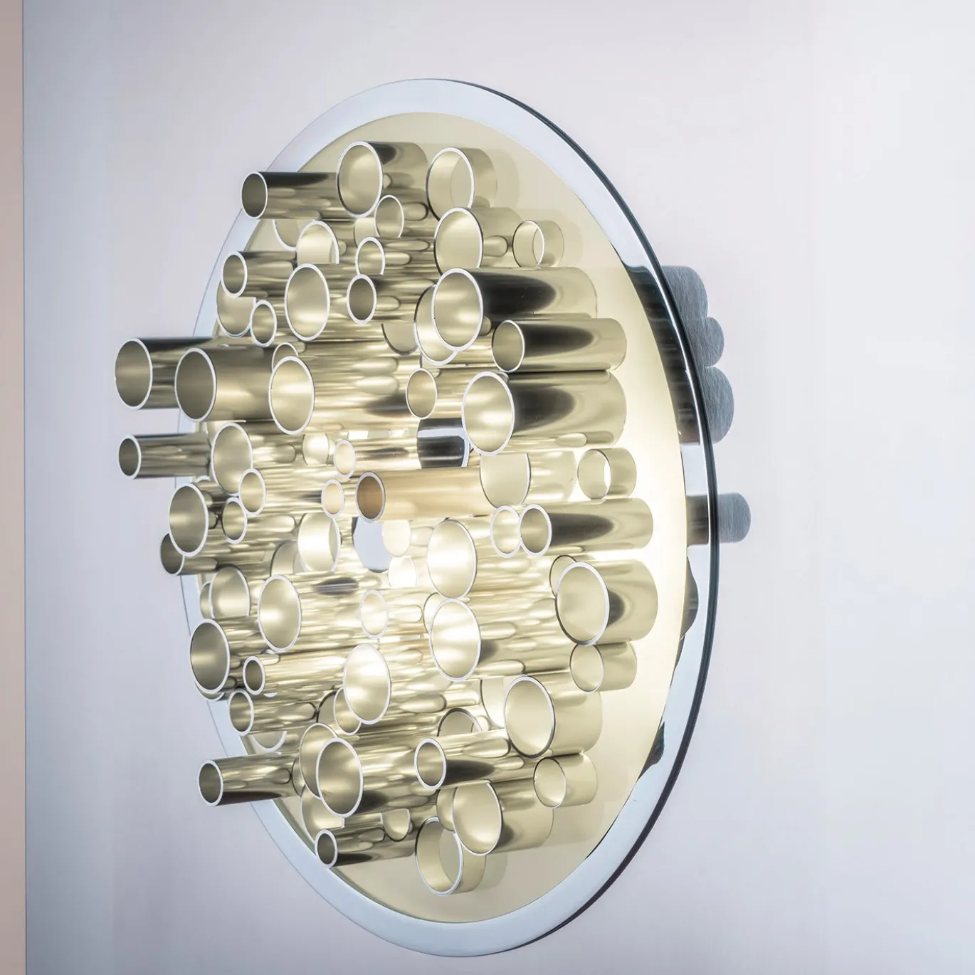 Lampada da parete con scultura Biagio