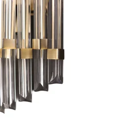 Lampada da parete in cristallo trasparente a forma di triedro