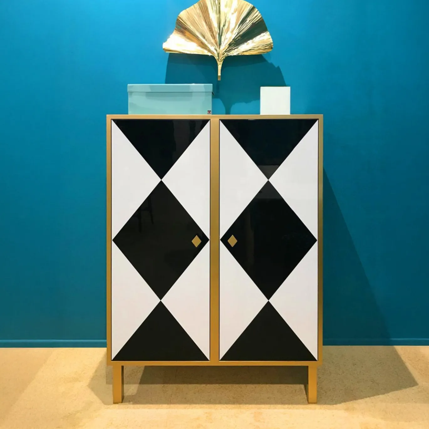 Lampada da parete in ottone Eden