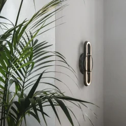 Lampada da parete in ottone e marmo Loop