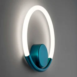 Lampada da parete Loop in metallo blu opaco