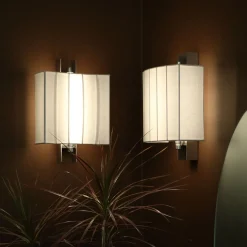 Lampada da parete media Capanni B in lino bianco e acciaio