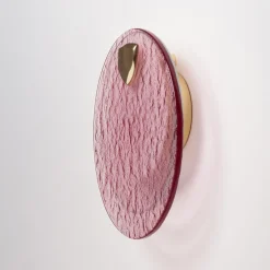 Lampada da parete Rose Shield in vetro rosa