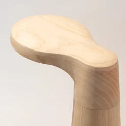 Lampada da studio in frassino bianco