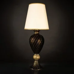 Lampada da tavolo alta nera e dorata #1