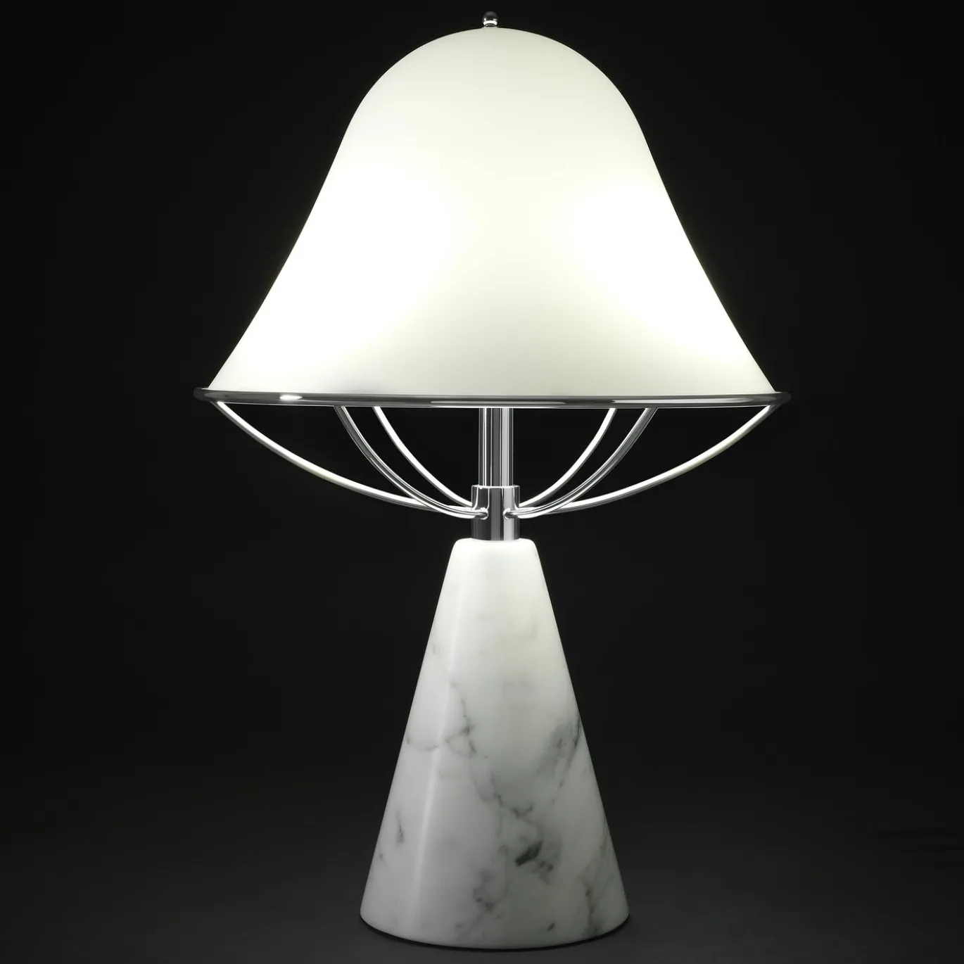 Lampada da tavolo Anita in marmo di Carrara di Lorenza Bozzoli