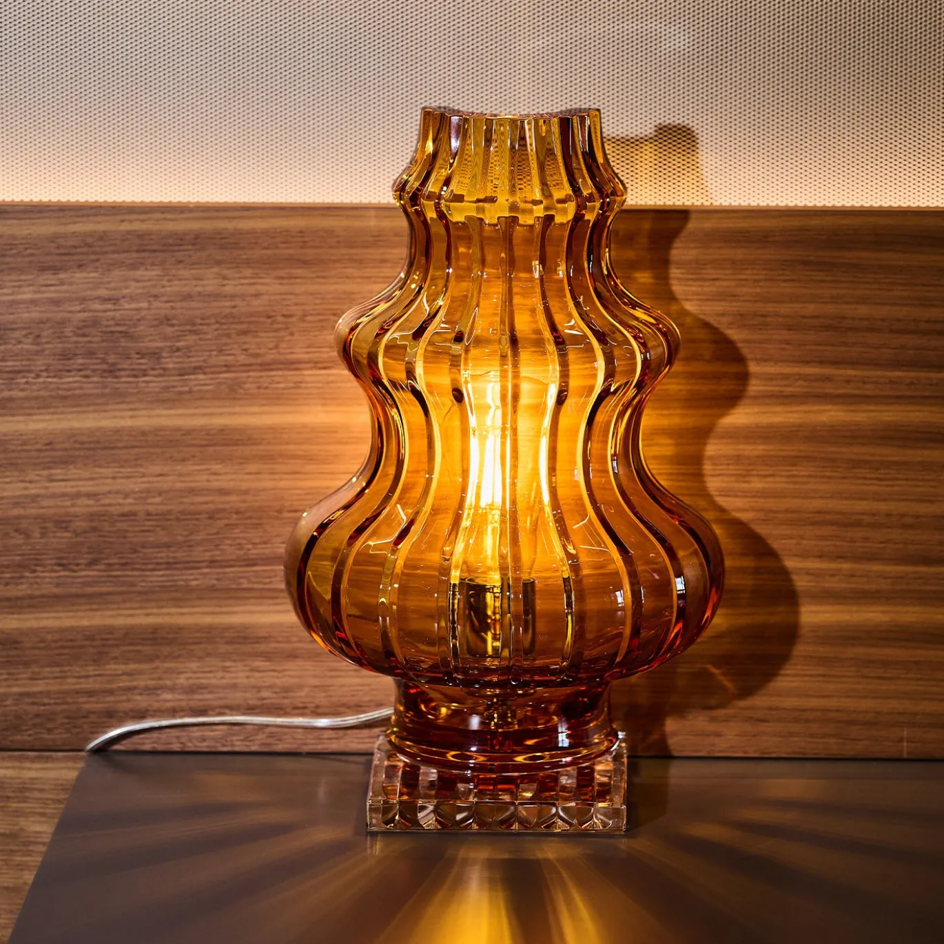 Lampada da tavolo Bobolamp in cristallo ambra