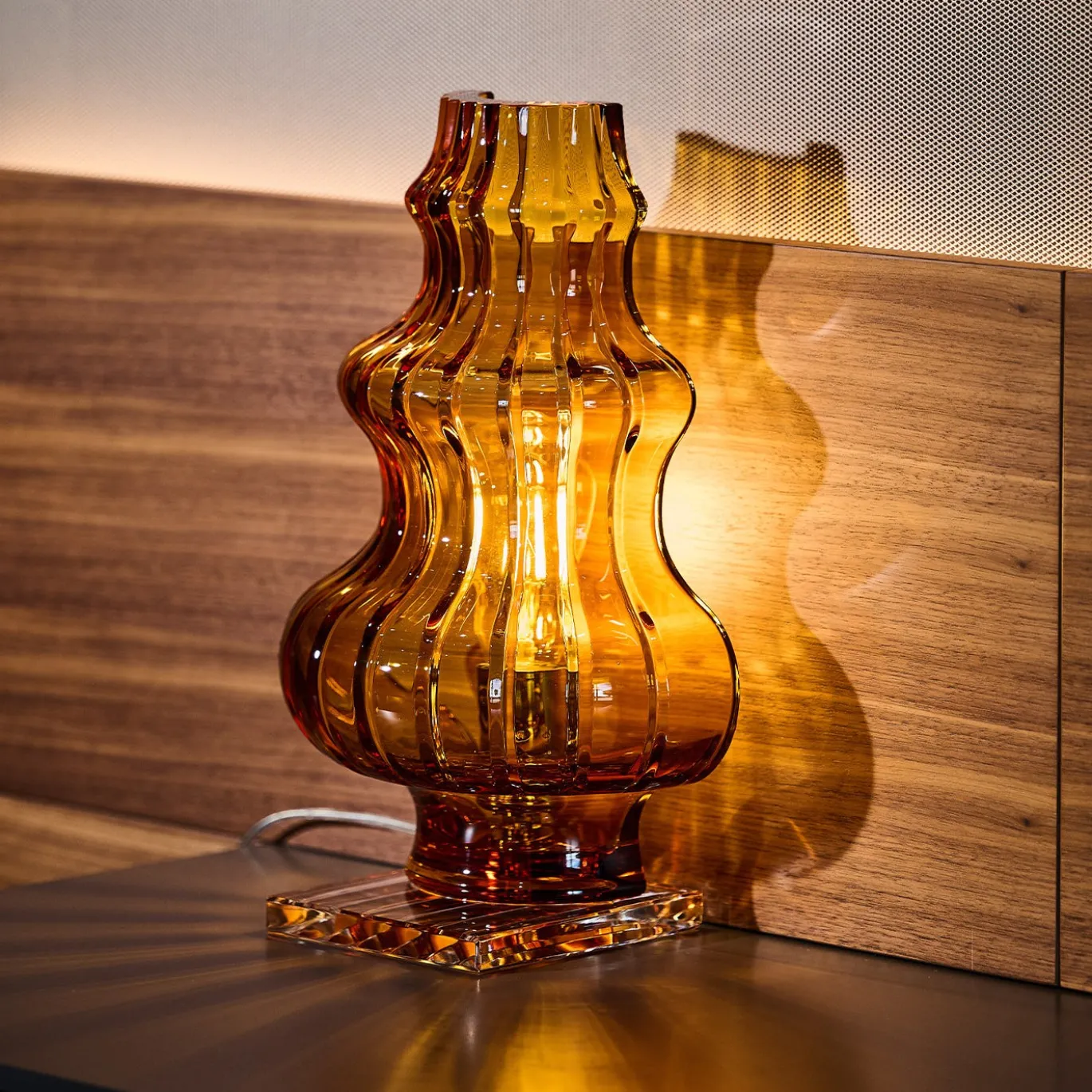 Lampada da tavolo Bobolamp in cristallo ambra