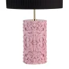 Lampada da tavolo cilindrica Lume Barocco alta in ceramica rosa con paralume nero