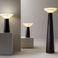 Lampada da Tavolo Cono in Legno Nero e Vetro di Murano