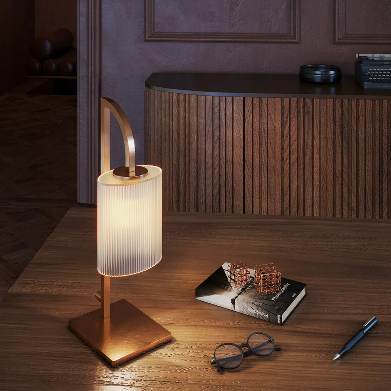 Lampada da Tavolo Cuspide in Vetro Bianco