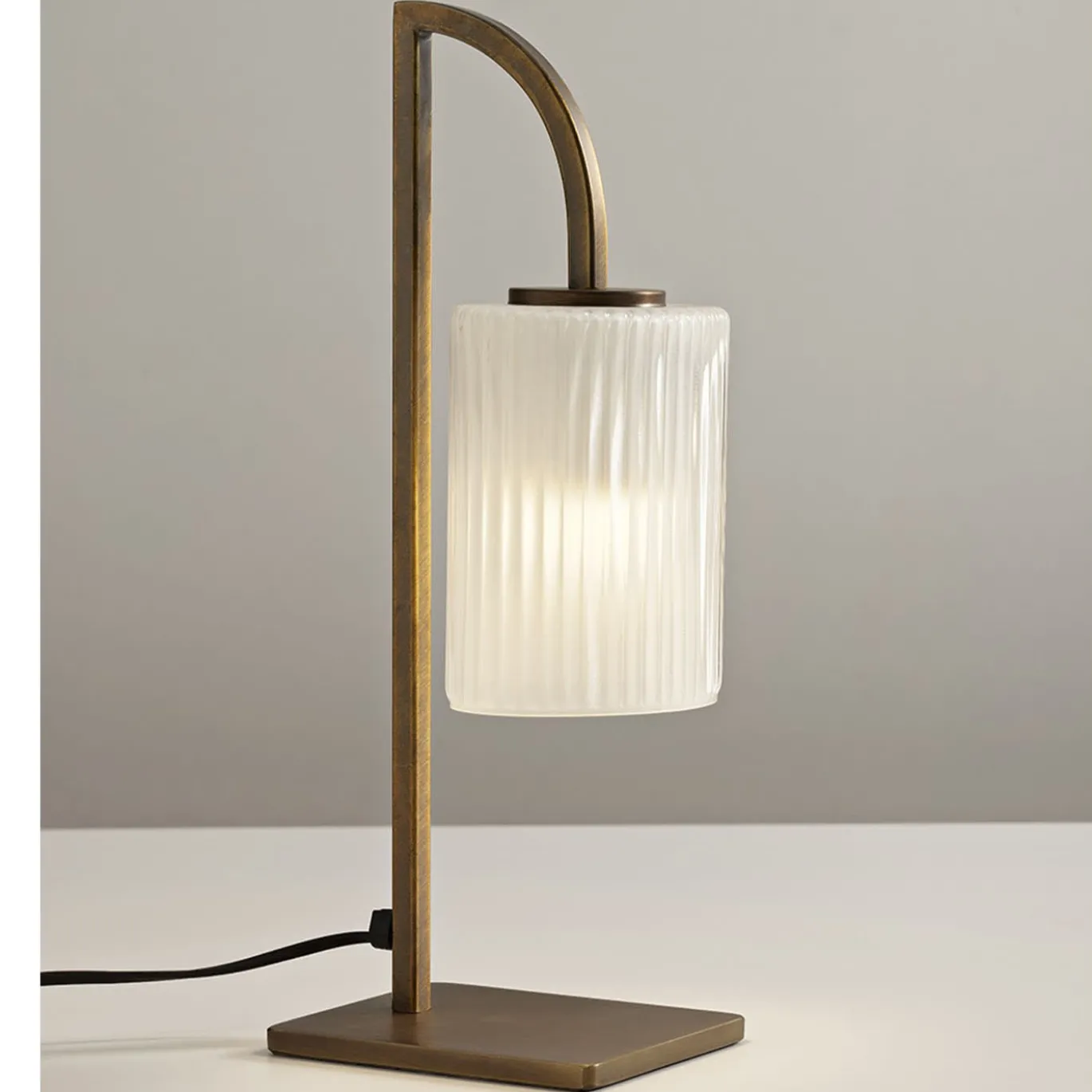 Lampada da Tavolo Cuspide in Vetro Bianco