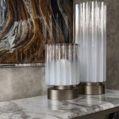 Lampada da tavolo Hathor media in vetro soffiato bianco