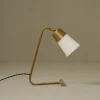 Lampada da tavolo in metallo