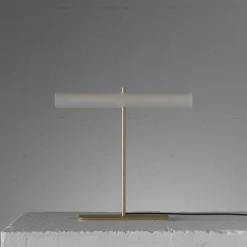 Lampada da tavolo in ottone dorato PPT01