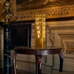 Lampada da tavolo in ottone Echi di Luce