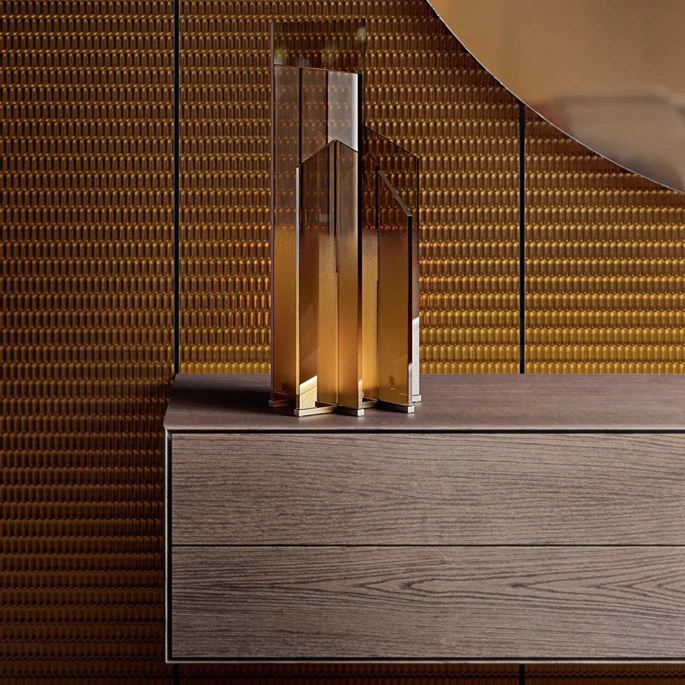Lampada da tavolo in vetro cognac Highrise