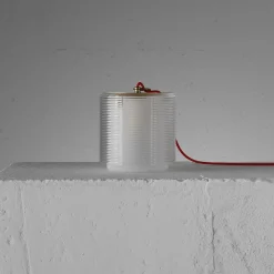 Lampada da tavolo LNT01 con anello in ottone