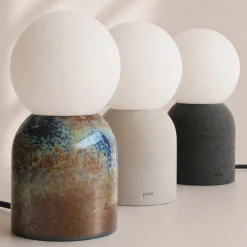 Lampada da tavolo Lume in gres smaltato e vetro opalino