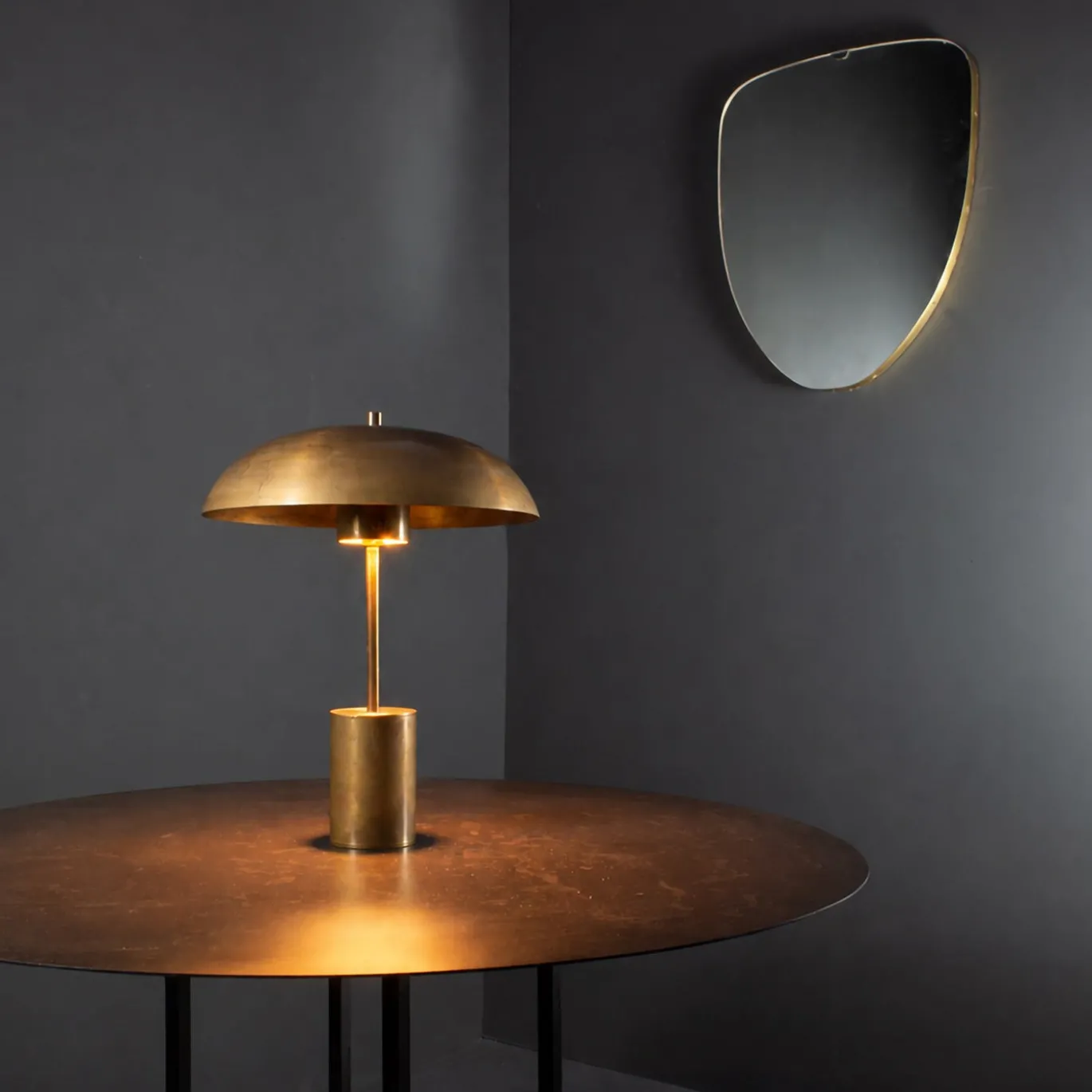 Lampada da tavolo Orbita Bat Gold