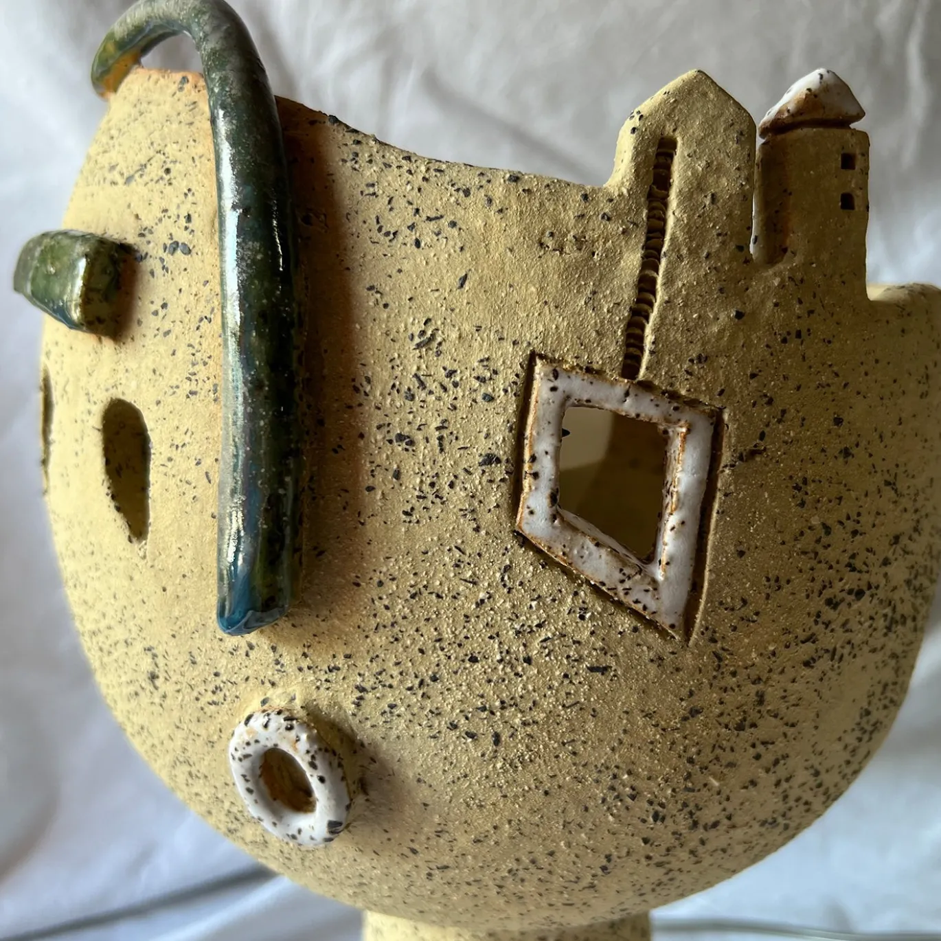 Lampada da Tavolo Origine Umana di Luce in Ceramica della Collezione Emozionale