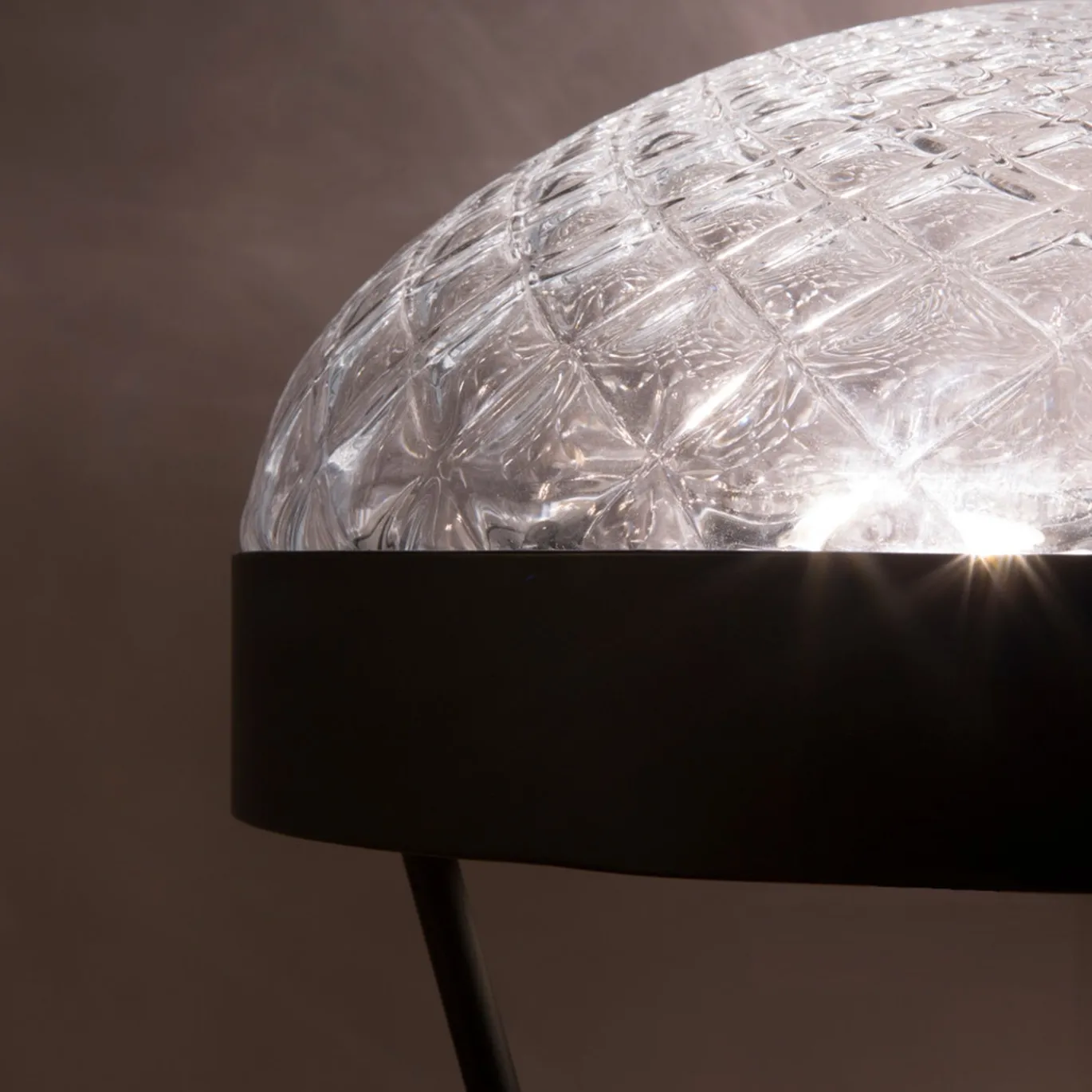 Lampada da tavolo Rays di Matteo Zorzenoni