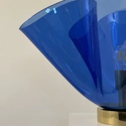 Lampada da Tavolo Scultorea Fazzoletto Blu in Vetro