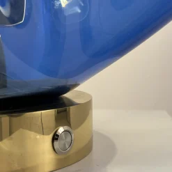 Lampada da Tavolo Scultorea Fazzoletto Blu in Vetro