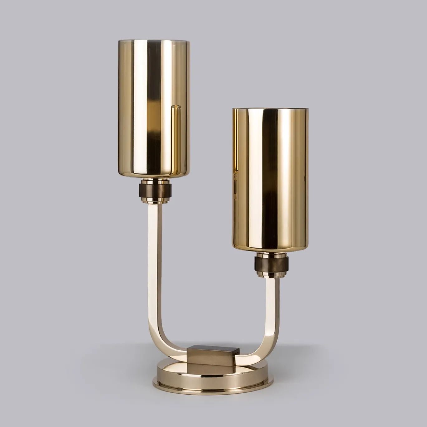 Lampada da Tavolo Sliver con Paralume in vetro dorato lucido