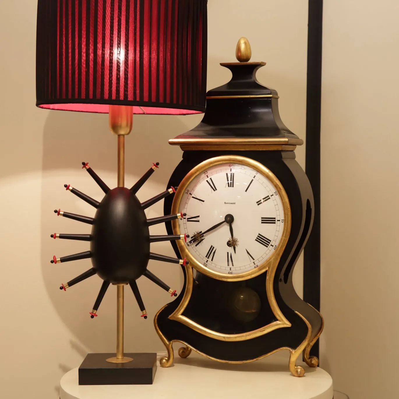 Lampada da tavolo Uovo Raggiante nera