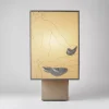 Lampada da tavolo Vestale in tessuto beige e ceramica ricamata di CContinua+Mamt
