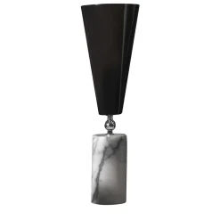 Lampada da tavolo Vox Alta di Lorenza Bozzoli in marmo di Carrara