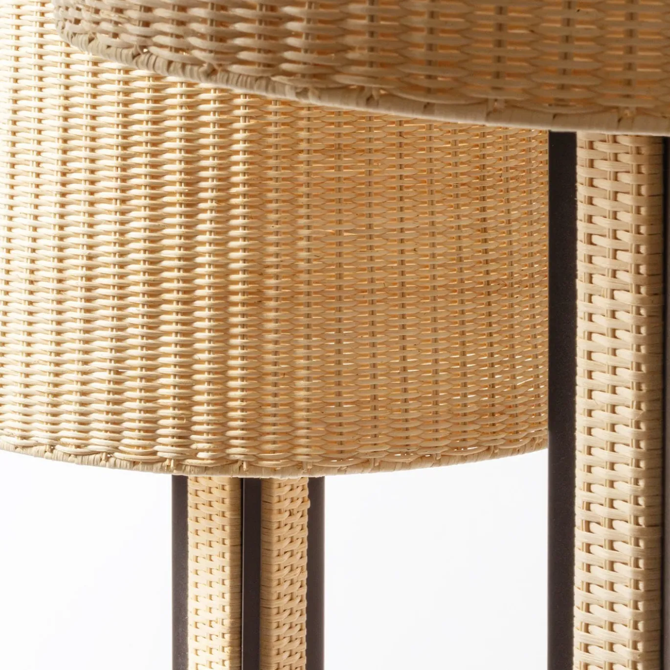 Lampada da terra alta in rattan Rhapsody