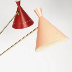 Lampada da terra a tre coni rossa e rosa