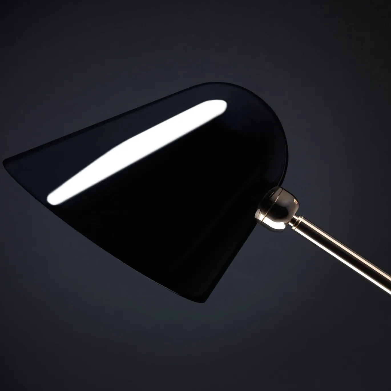 Lampada da terra Beghina di Guarneri